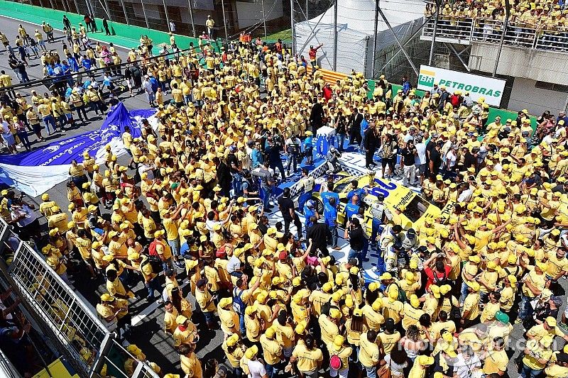 Domínio em equipe e consagração; as imagens do domingo