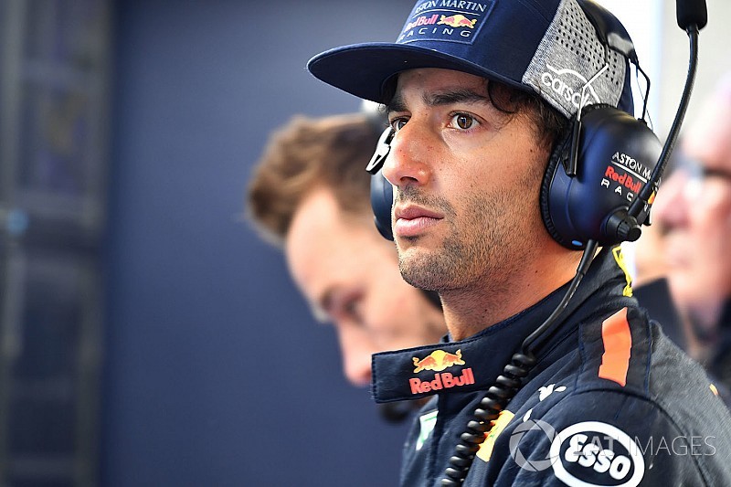 Ricciardo se realizó una cirugía en el labio antes de Bakú