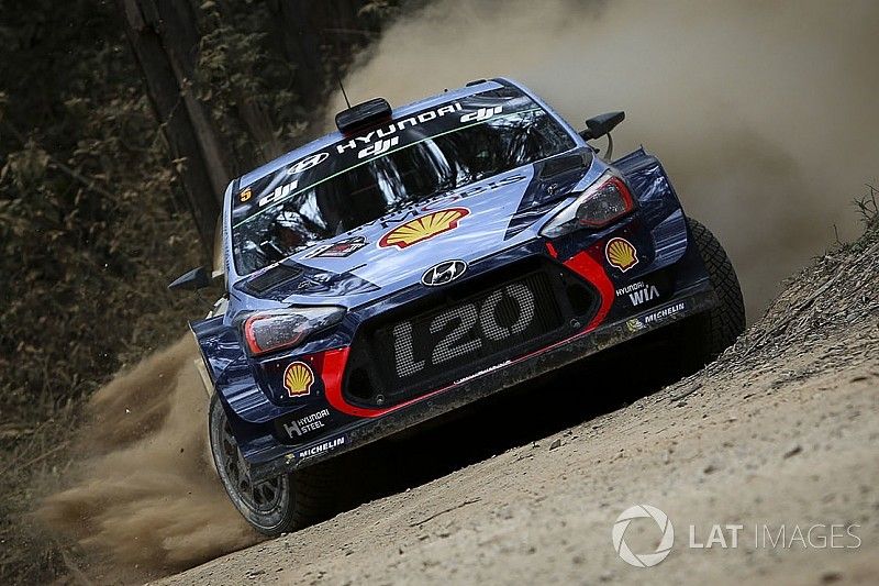Mikkelsen K.O: Neuville vola in testa nella Tappa 2 del Rally d'Australia
