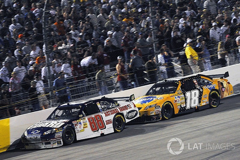 Five of the most memorable NASCAR Cup finishes at Richmond