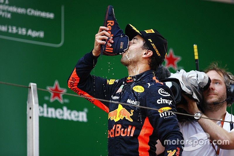 Verschärfte Regeln auf dem Podium: FIA verbietet Daniel Ricciardo den "Shoey"
