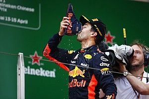 Ricciardo festeja: Parece que não sei ganhar corridas chatas