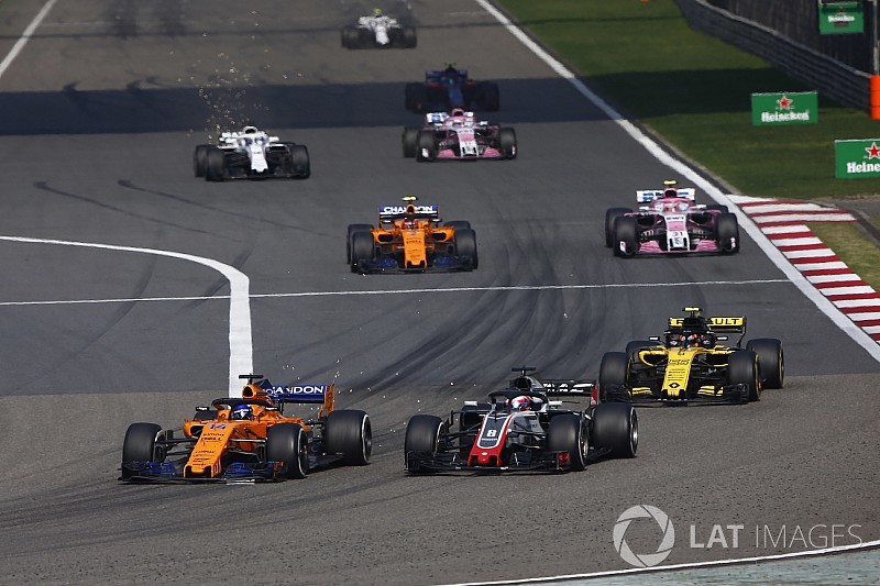 Grosjean: Teto de custos pode fazer F1 agitada como MotoGP
