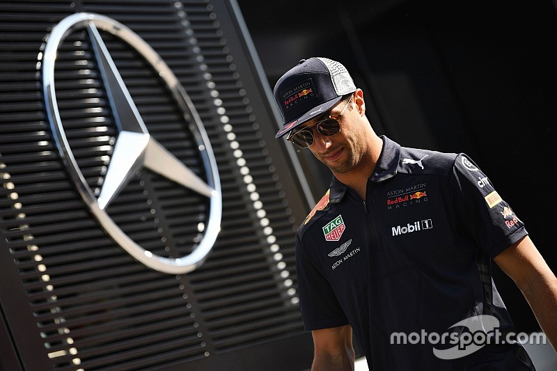 Ricciardo : Si ce n'est Mercedes ou Ferrari, c'est donc Red Bull