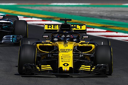 Renault pilotları henüz araçtan memnun değil