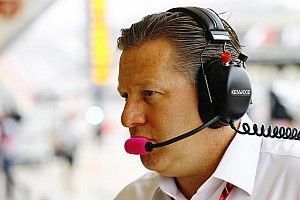 Зак Браун об угрозах Ferrari уйти: Когда лодка тонет, ко дну идут все