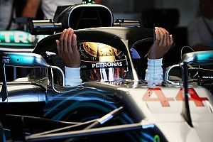 Hamilton és Bottas F1-es „teszttel” hangol Silverstone-ban az Osztrák Nagydíj előtt