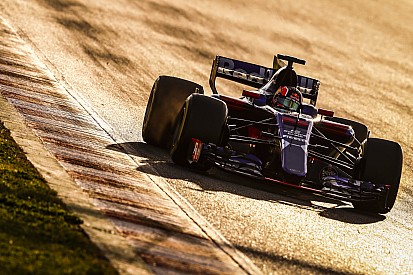 В Toro Rosso поделили программу двух дней между пилотами