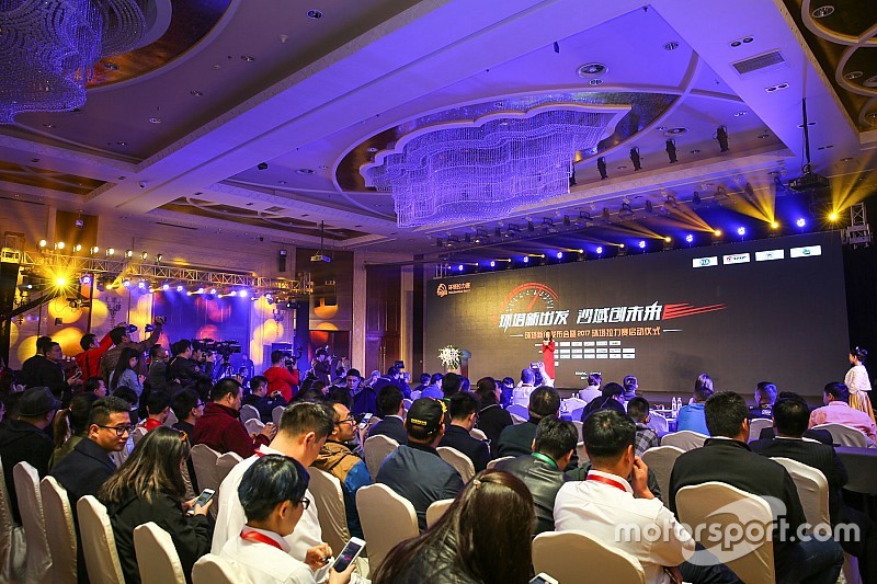 塔城发车若羌收车 2017环塔拉力赛玩新概念