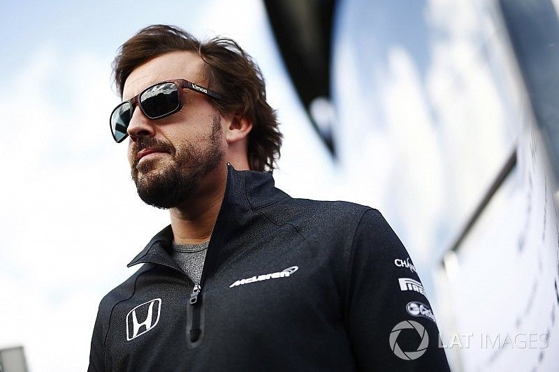 McLaren yakin Alonso akan bertahan