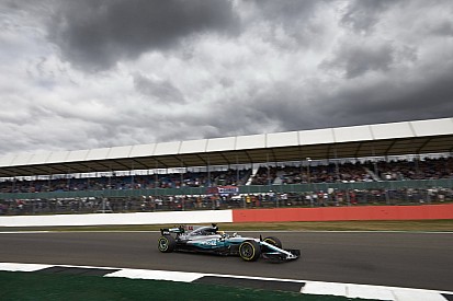 Silverstone, Libere 3: con il fresco Vettel va in caccia di Hamilton!