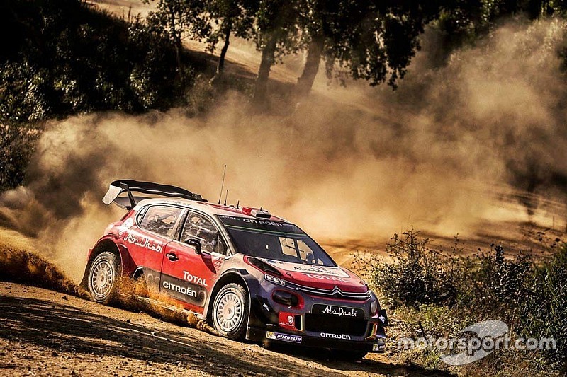Photos - Sébastien Loeb teste la Citroën C3 WRC sur terre
