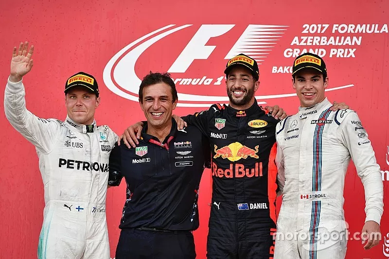 Podio: ganador de la carrera Daniel Ricciardo, Red Bull Racing, Pierre Wache, Red Bull Racing ingeni
