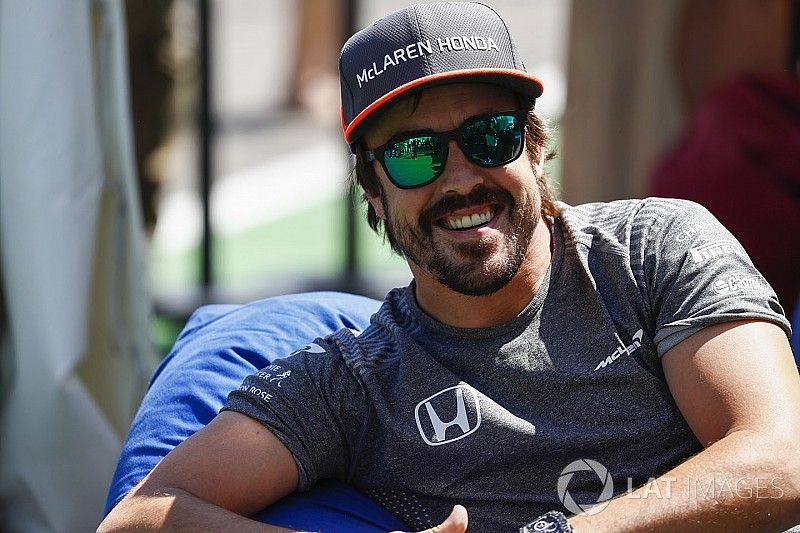 Alonso dice que su temporada está siendo "fantástica"