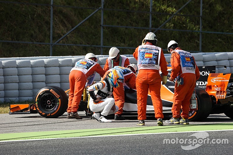 【F1】PUにまたもトラブル。マクラーレン「悲しみと失望を感じた」