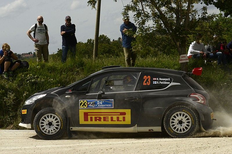 Adriatico, PS12: Campedelli allunga, Rovanpera si capotta!