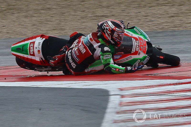 Doppio ritiro Aprilia a Misano. Albesiano: "Ma stiamo seminando bene"