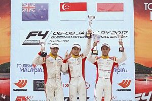 Frost incar trofi juara dari hasil pertarungan di lintasan Buriram