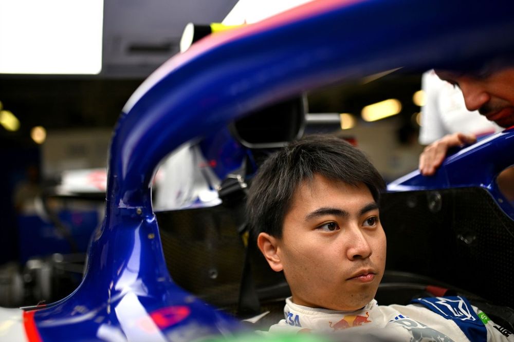 岩佐歩夢、RBからF1テスト参加で110周を走破し高い評価得る