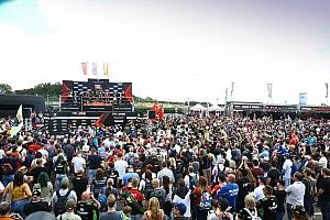 Rea blasts "comical" Donington Park WSBK crowd limits