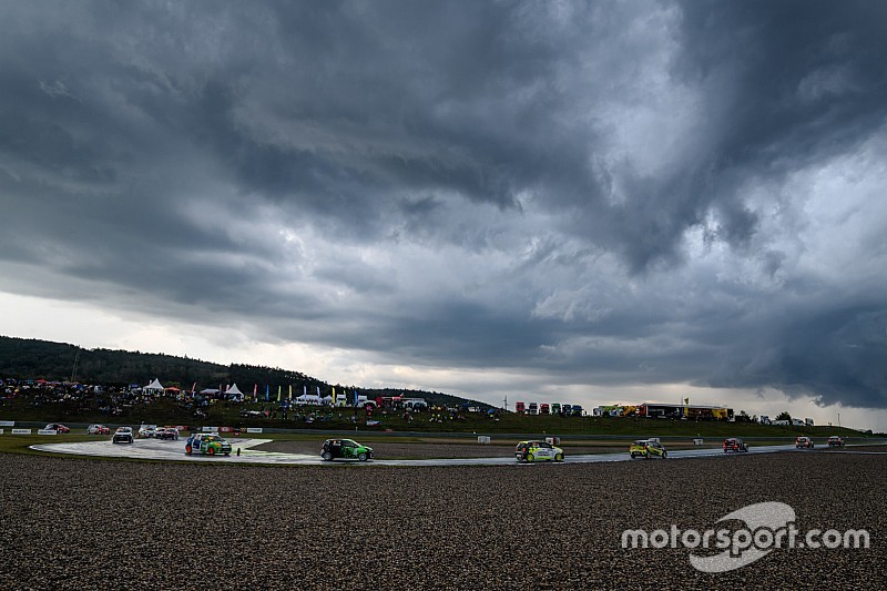 Galeria - wyniki drugiego wyścigu na Autodromie Most