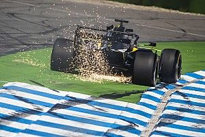 Ricciardo no se arrepiente de estar con Renault
