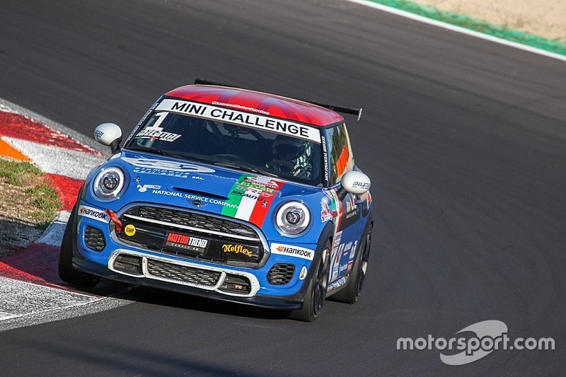 MINI Challenge: a Vallelunga Sandrucci domina e conquista la pole