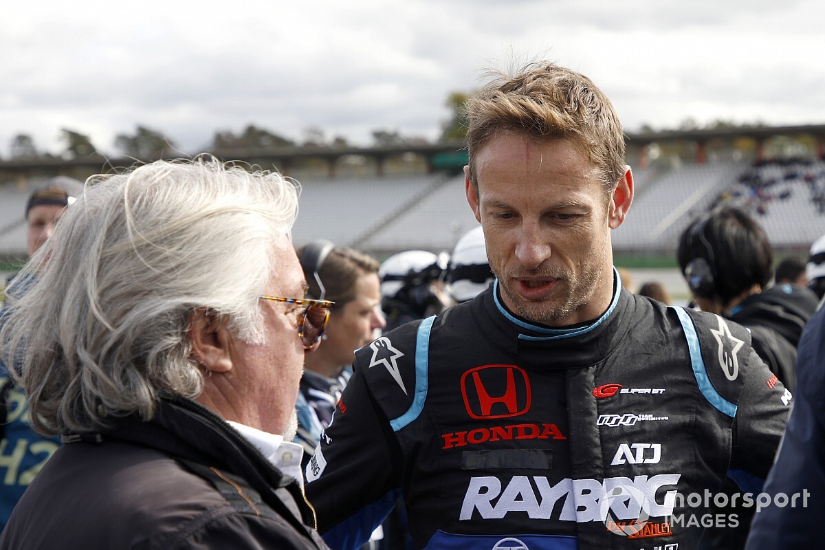 Button, Williams'ın gelişimine yardım etmeyi hedefliyor
