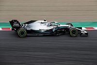 Mercedes arranca en modo torrencial en Jap&oacute;n