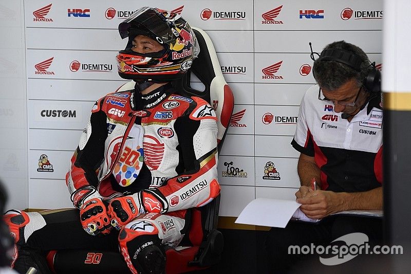 Crutchlow: "Nakagami solo quería ir rápido para decir que necesita una moto oficial"