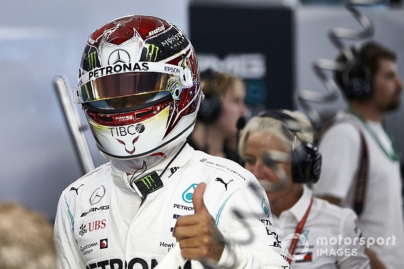 Mercedes уволила четверых сотрудников за нетерпимость