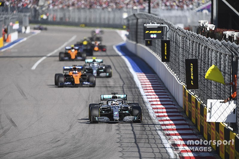 Wolff: "Mercedes neemt risico als motorleverancier van McLaren"