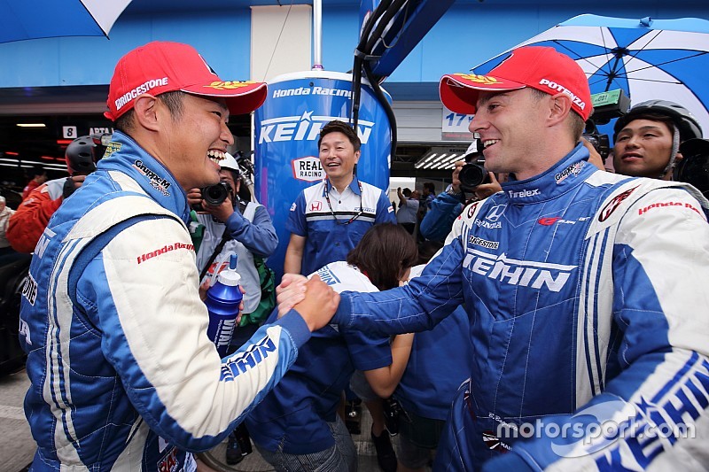 第6戦オートポリス予選タイム結果:17号車KEIHIN NSX-GTが圧巻ポール