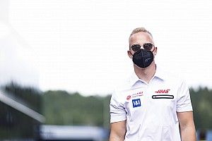 Mazepin Ralf Schumacher kritikájáról: „A vélemény olyan, mint a s*gglyuk…”