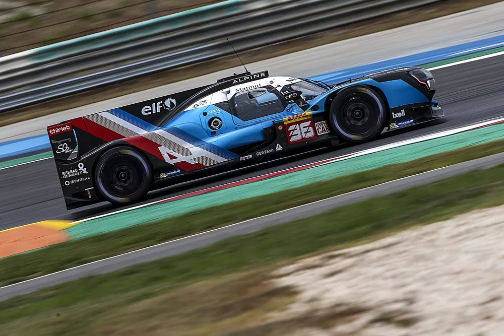 #36 Alpine Elf Matmut Alpine 480 Gibson: Andre Negrao, Nicolas Lapierre, Matthieu Vaxiviere 