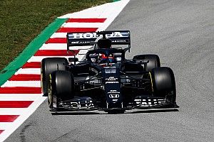Tsunoda has ‘question mark’ over AlphaTauri F1 car versus Gasly
