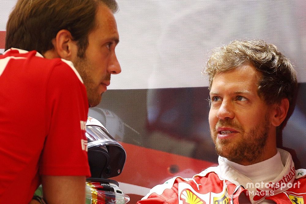 Jean-Eric Vergne, piloto de desarrollo de Ferrari, y Sebastian Vettel, Ferrari