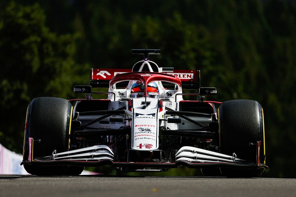 Kembali Balapan, Kimi Raikkonen Ingin Raih Hasil Positif di Sochi