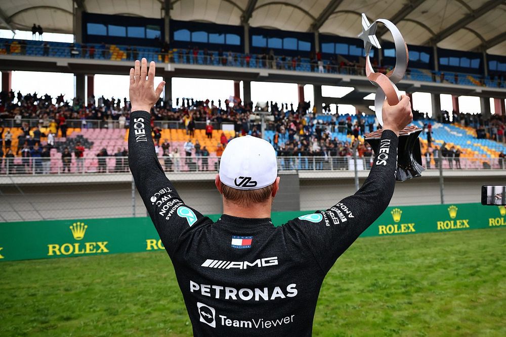 Valtteri Bottas, Mercedes, 1st position, celebrates with the fans