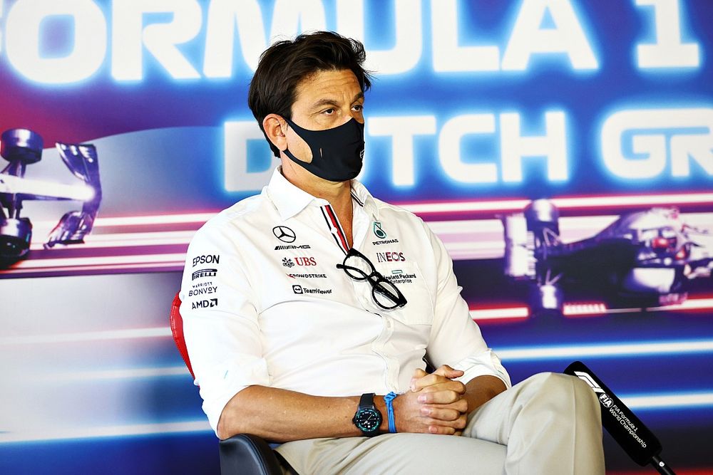 A Mercedes csapatfőnöke Diego Maradona góljához hasonlította Verstappen győzelmét
