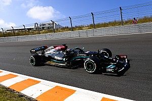 Hamilton lidera una FP1 en Zandvoort afectada por una extensa bandera roja