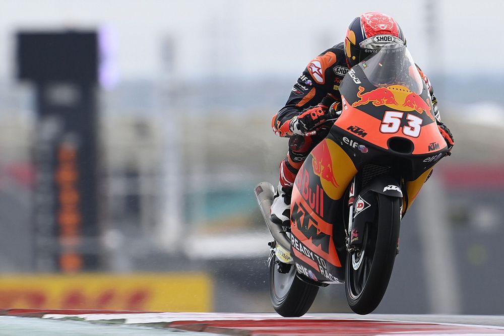 Twee races schorsing voor aanstichter megacrash in Moto3-race