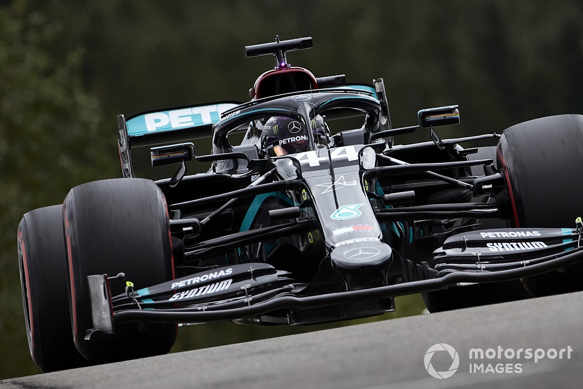 Hamilton recoloca Mercedes na frente na Bélgica; Vettel é último