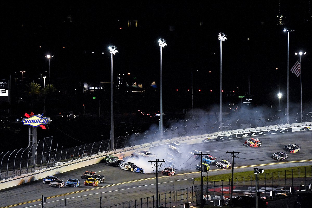 Video: Newman says Reddick 'just ran out of talent' in late wreck