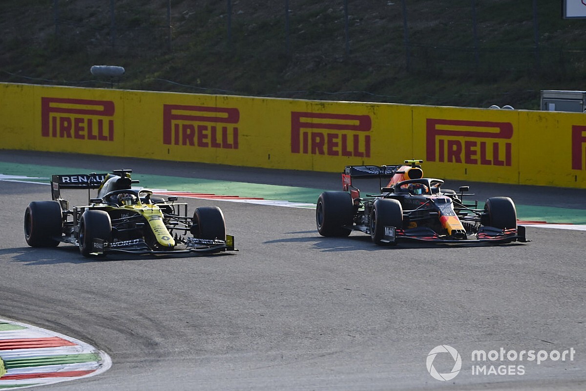 Ricciardo "frustrated" by Albon's pace at Mugello