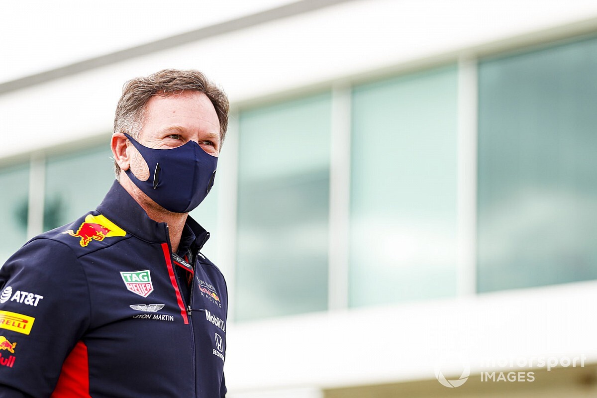 Horner: "Mercedes'i tek pilotla yenmemiz imkansız"