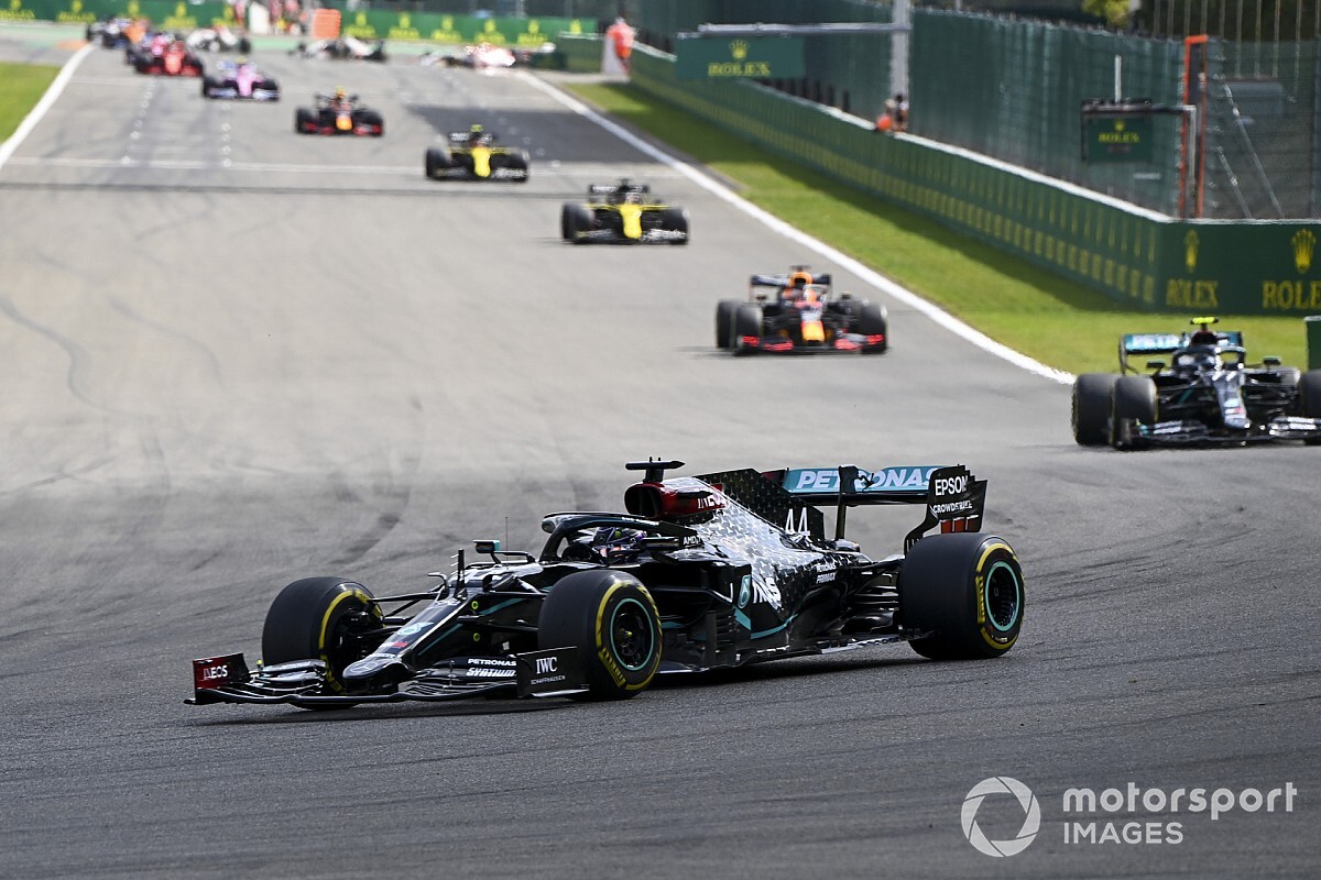 Hamilton: Saaie races komen door regelmakers, niet door coureurs