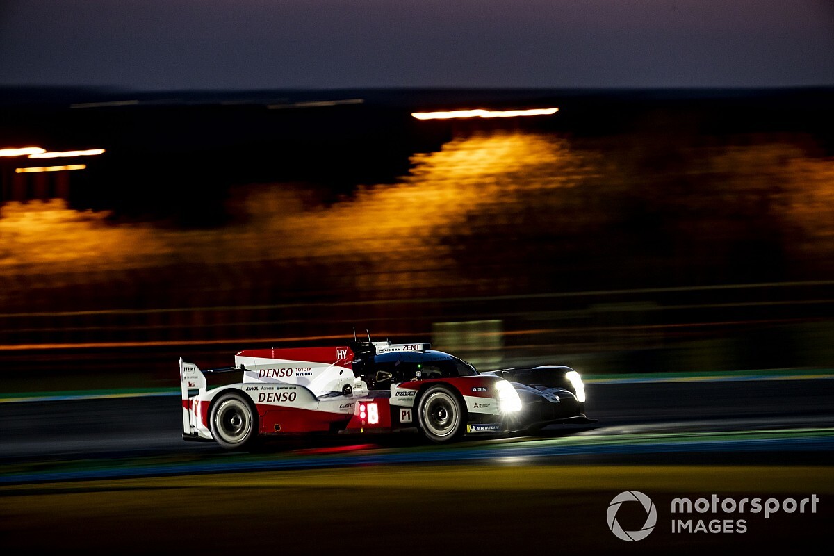 Le Mans 24h, H16: #8 Toyota stays firmly in control