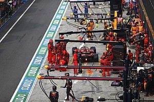 Ferrari blames "late call" for messy Sainz F1 pitstop in Dutch GP