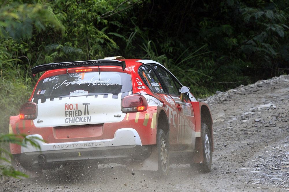 Cuaca Mendukung, Sean Gelael Tercepat di Shakedown Reli Danau Toba